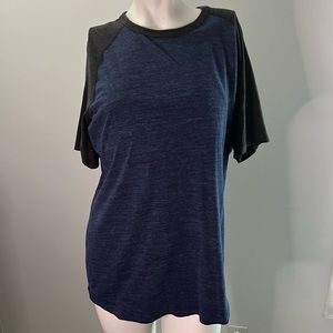 American Eagle Short Sleeve Baseball Tee Active flex two tone Lightweight Mens M